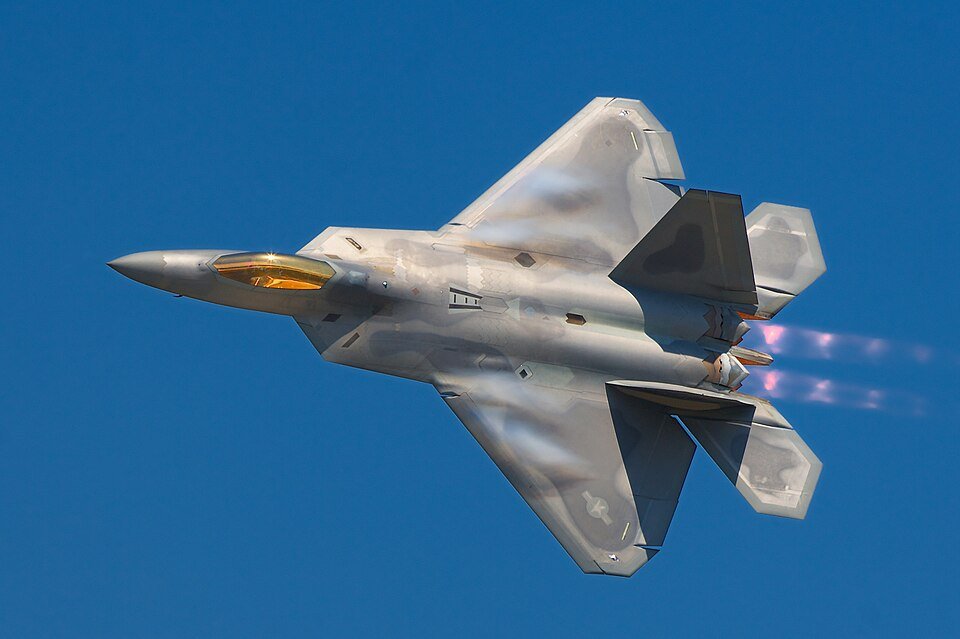 Lockheed Martin Fast-Tracks AIM-260 Missile Production